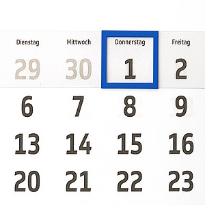 Schematisches Foto eines Kalenderblattes im Monat Juli