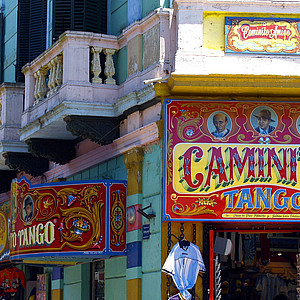 Picture of a shop in Buenos Aires called Caminito