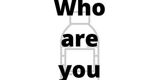 Schriftzug "Who are you?" zur Veranstaltung Identopia des Studiengangs EUCS