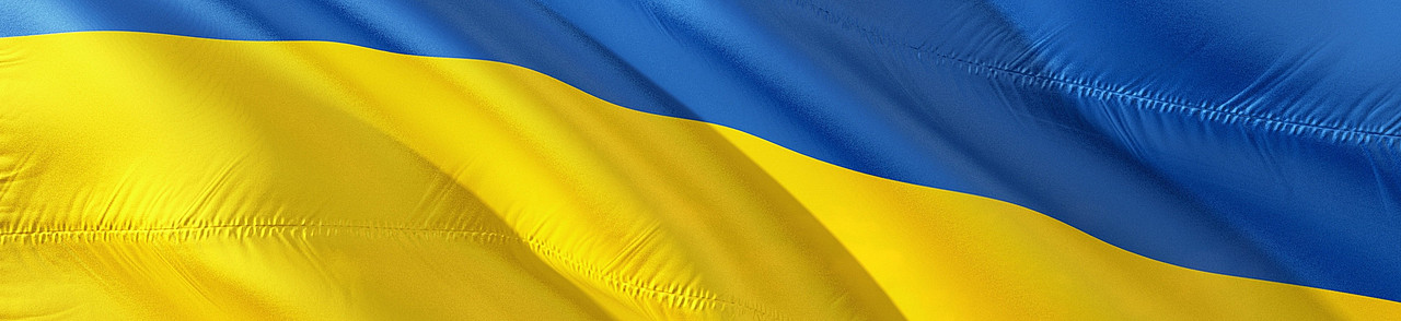 Foto der Ukrainischen Fahne im Wind