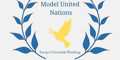 Logo von Model United Nations, mit zwei Zweigen um einen gelben Vogel