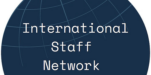 blauer Globus mit Schriftzug International Staff Network
